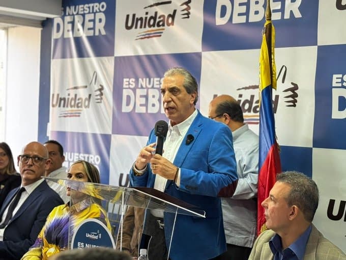 Plataforma Unitaria presenta acuerdo nacional liderado por María Corina Machado