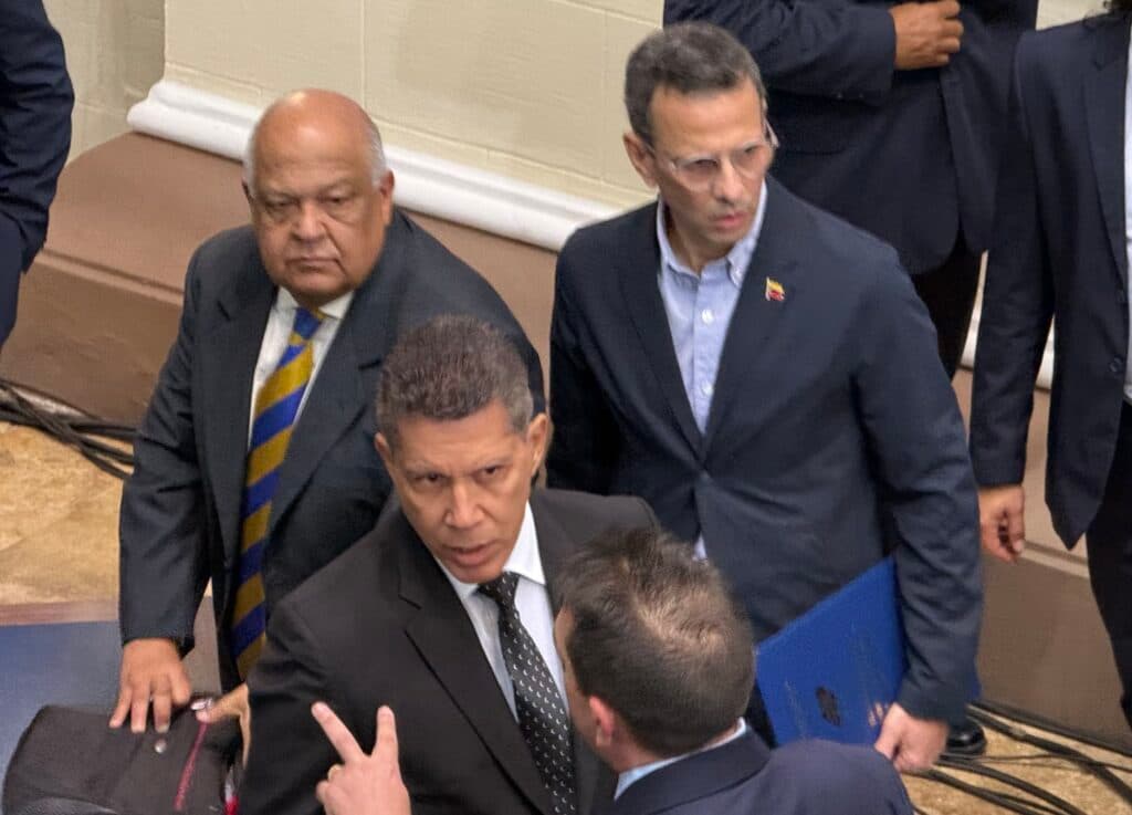 Capriles: No hay condiciones para elecciones libres en Venezuela