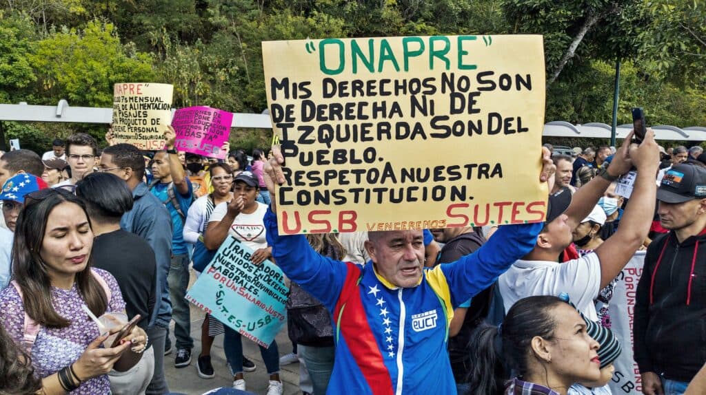 Venezuela enfrenta el periodo más largo sin aumento salarial en 30 años