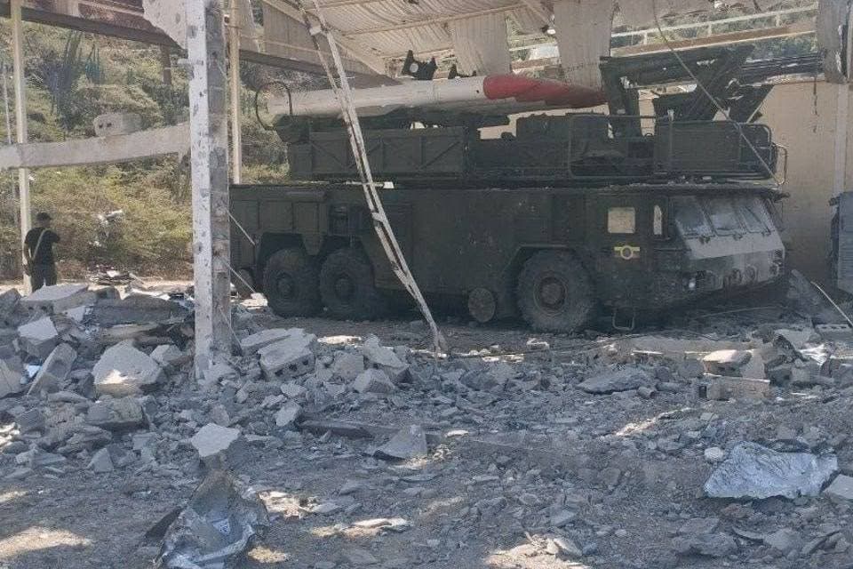 ”No dio tiempo de contraatacar”: Militar venezolano relata cómo vivió bombardeo de EEUU