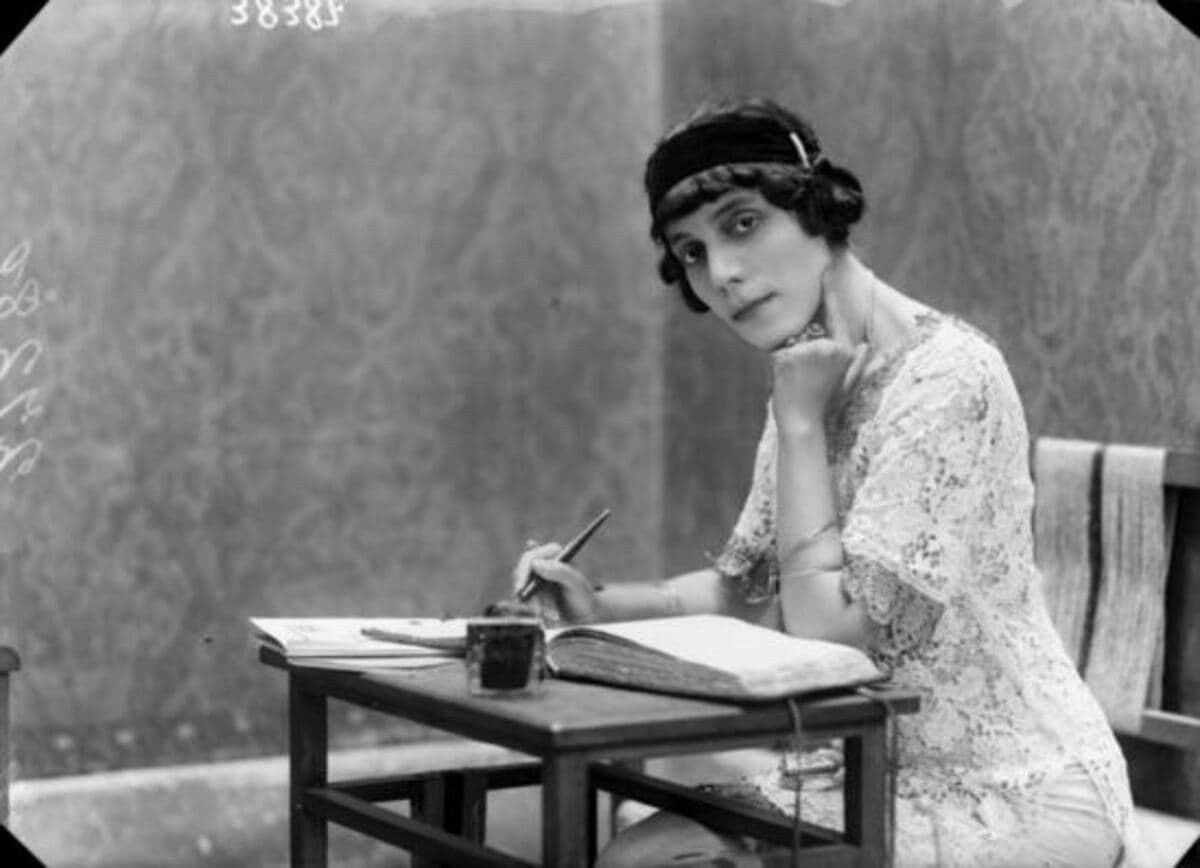 Redescubriendo a Amalia Guglielminetti: Poemas sobre la muerte