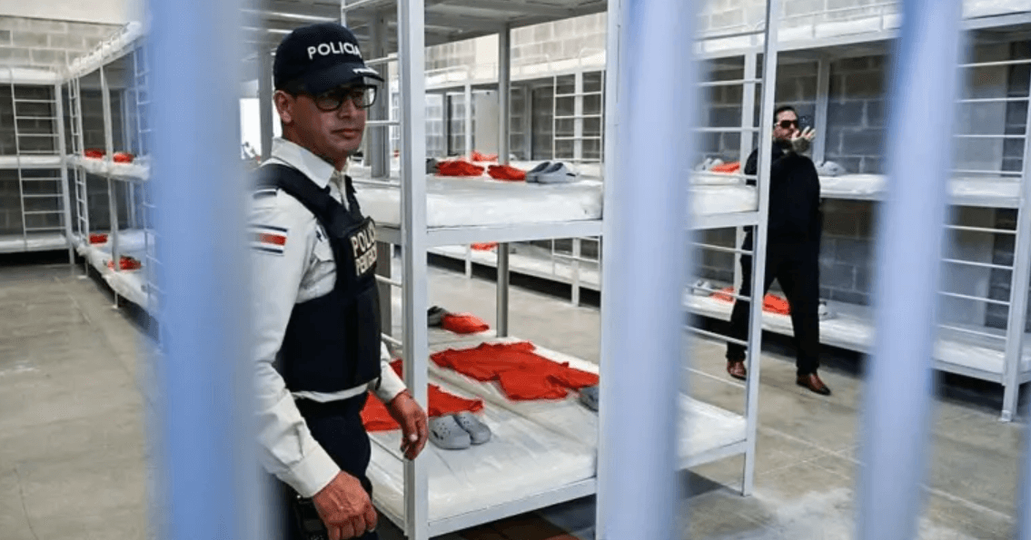 En fotos: así es la nueva megacárcel de máxima seguridad de Costa Rica que imita a la de Bukele en El Salvador
