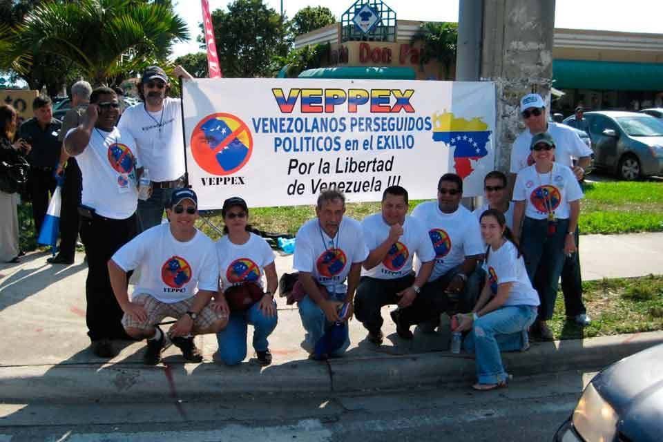 Venezolanos en EE. UU. denuncian mentira de Sheinbaum sobre deportaciones