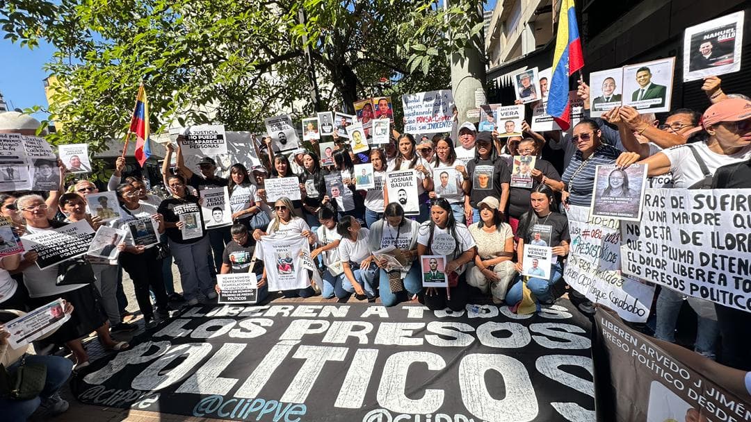 Protestas en el Palacio de Justicia: Familias de presos políticos exigen amnistía