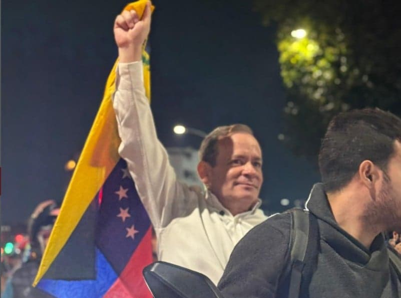 Juan Pablo Guanipa celebra su libertad y denuncia chantaje en amnistía