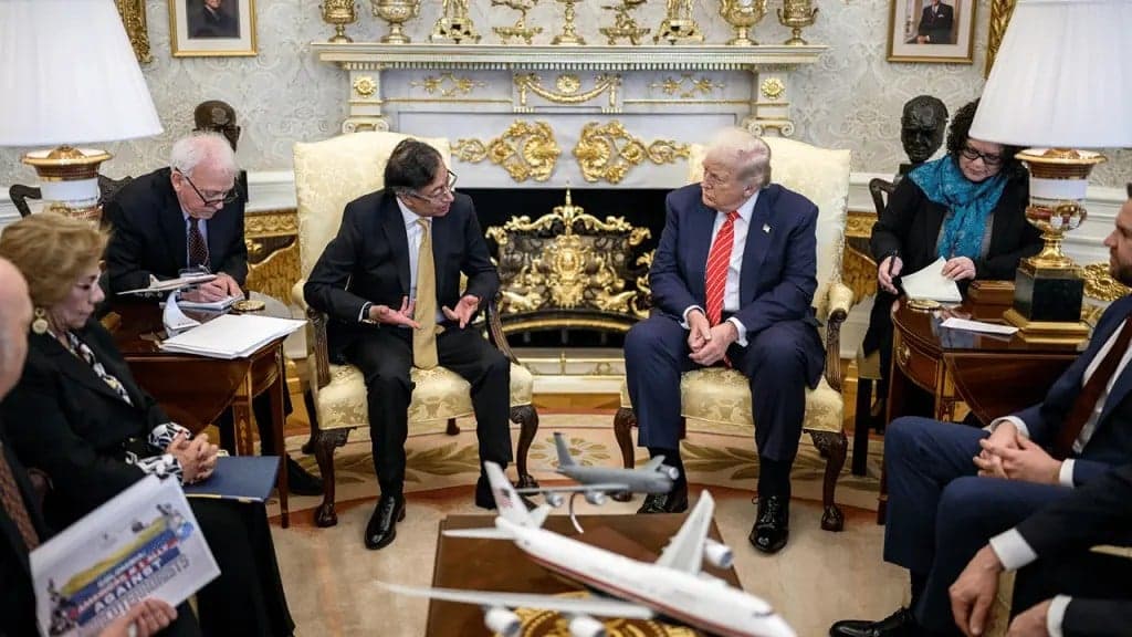 Trump contempla levantar sanciones a Venezuela y reactivar Monómeros