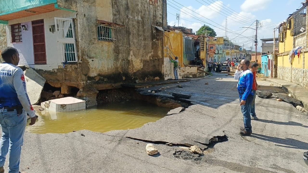 Tragedia en Miranda: Muerto y heridos por colapso de tubería matriz