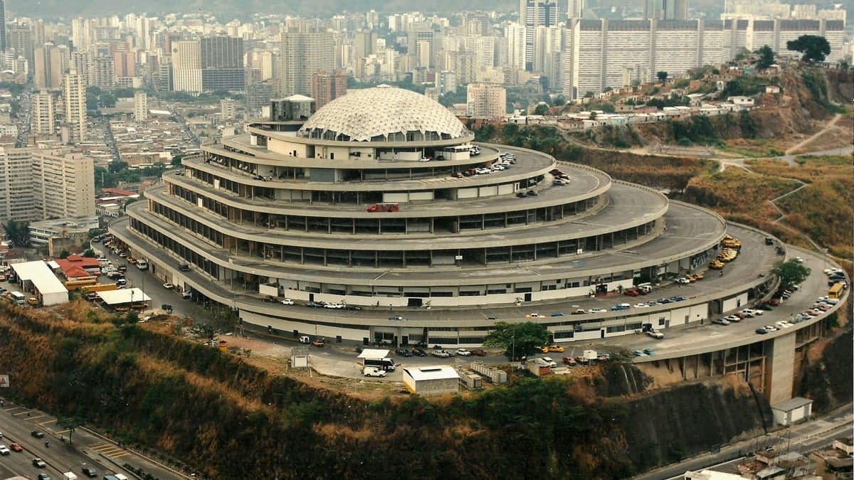 Continúa la controversia por El Helicoide: ONG confirma reclusión de 25 presos políticos