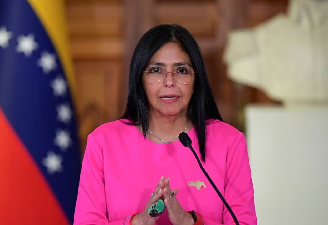 Delcy Rodríguez anuncia aumento del ingreso mínimo a 240 dólares