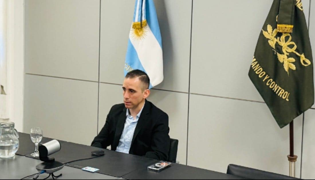 Exgendarme argentino denuncia torturas en su detención en Venezuela