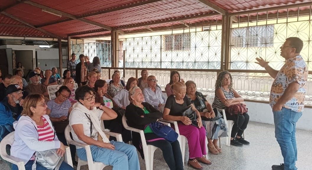 Crisis Educativa en Venezuela: Magisterio Convoca Paro Nacional para el #10Jun