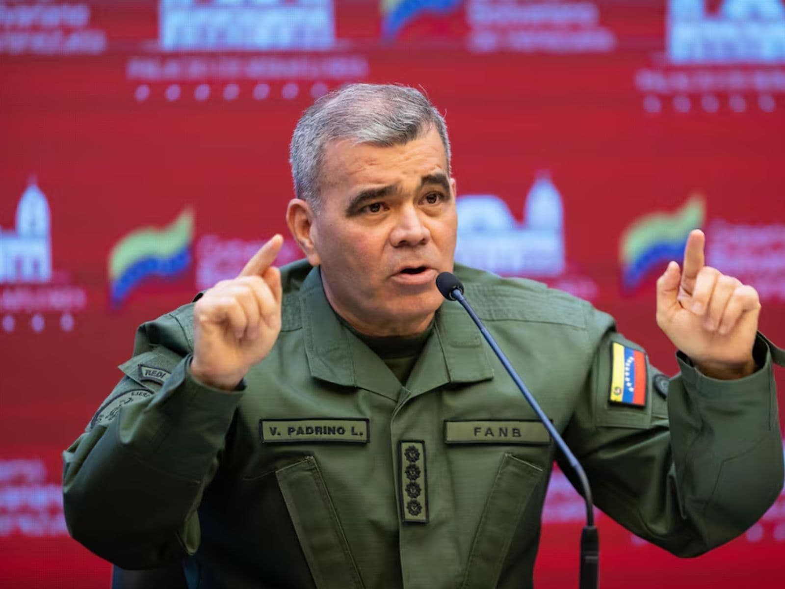 Padrino López: 83 fallecidos en combate tras bombardeos en Caracas