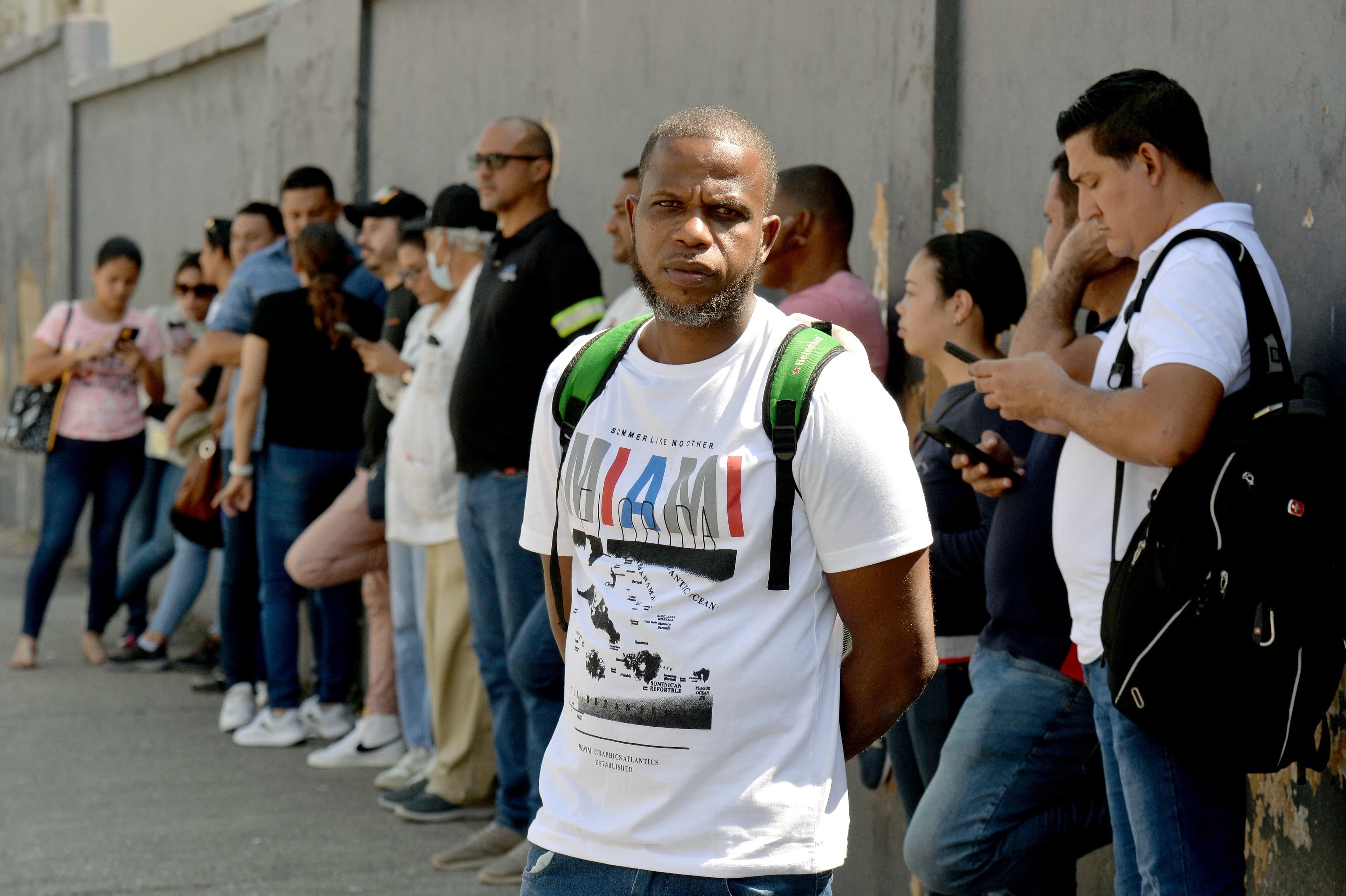 Trinidad y Tobago facilitará trabajo legal a migrantes indocumentados