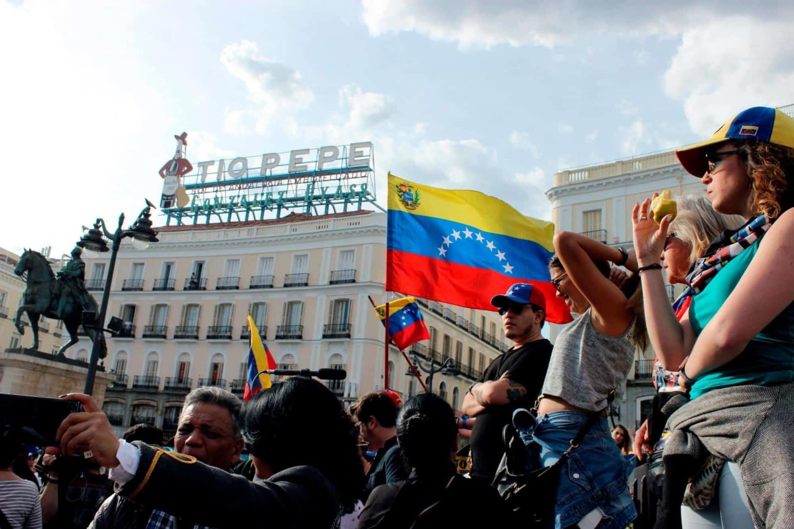 España permitirá a venezolanos acceder a regularización extraordinaria