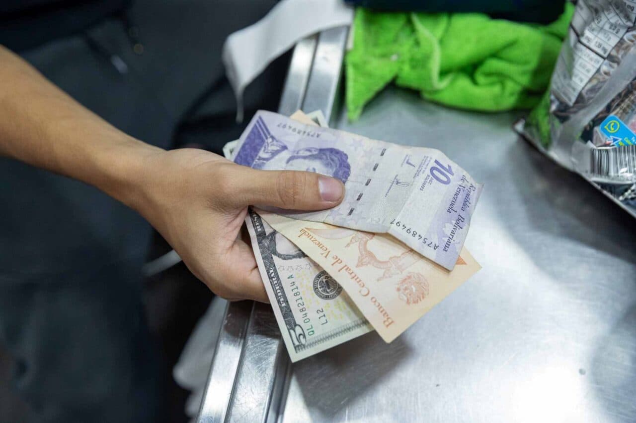 Precios del Dólar y Euro Afectan los Carnavales de los Venezolanos