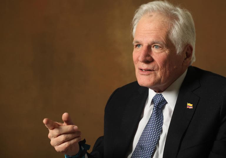 Padre del político asesinado denuncia financiamiento desde Venezuela