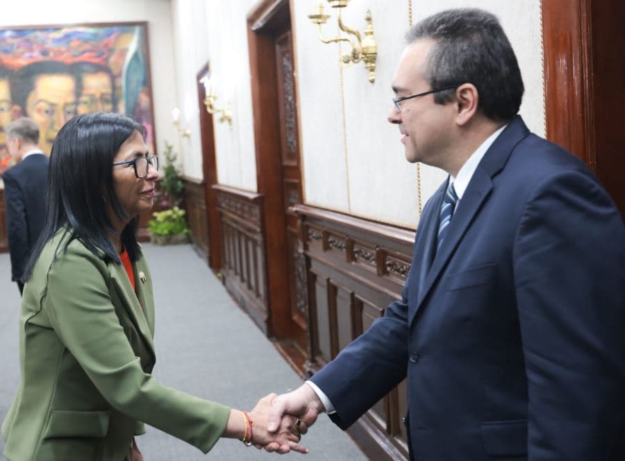 Delcy Rodríguez habló con cuerpo diplomático de la UE, Reino Unido y Suiza sobre nuevas "vías de diálogos"