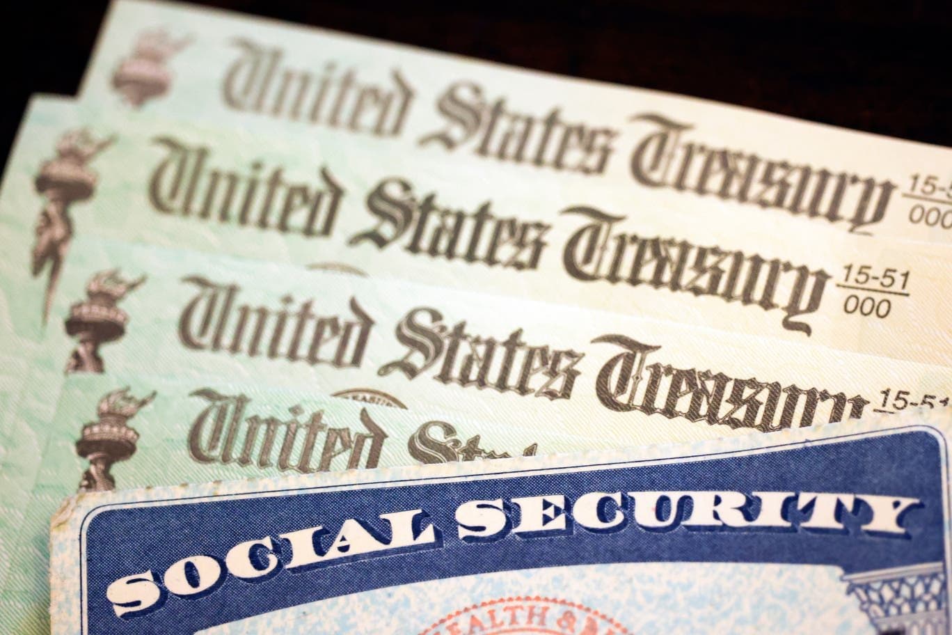 Beneficiarios del Seguro Social en EEUU podría recibir cheque de más de 5 mil dólares al mes