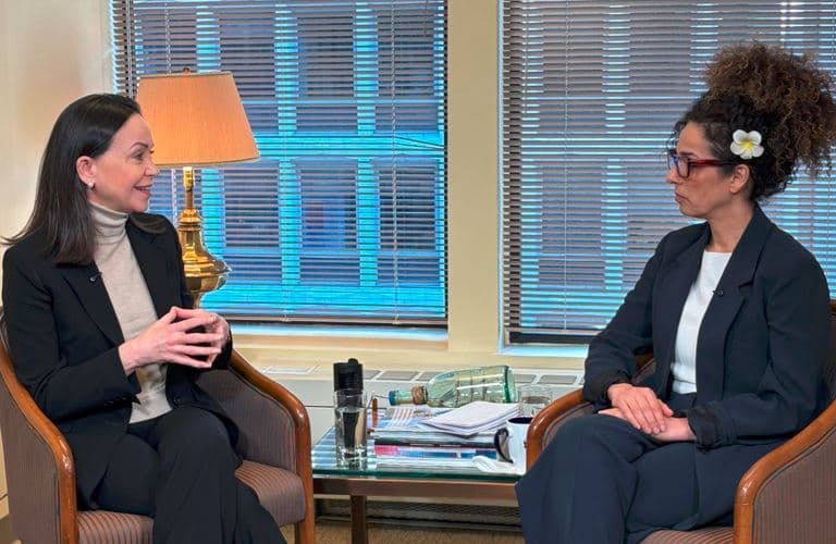 María Corina Machado denuncia masacres en Irán y llama a la unidad global