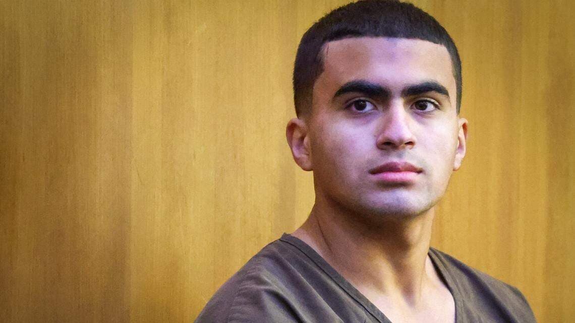 Adolescente en Florida acepta acuerdo tras asesinato de su madre