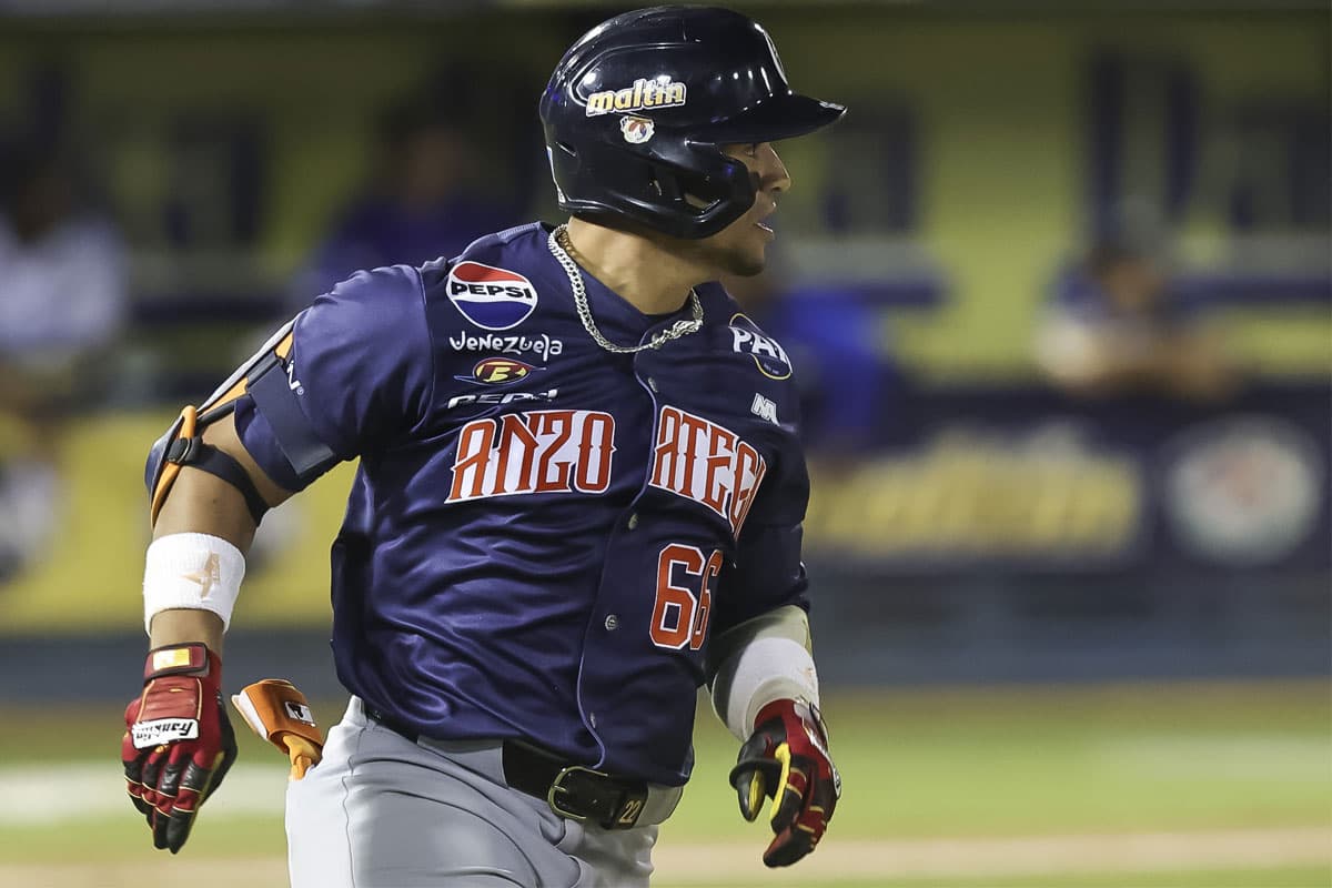 Caribes de Anzoátegui gana en un emocionante partido ante Bravos