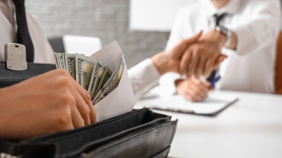 Exjugador de la NBA habría recibido 200.000 dólares por amaño de apuestas deportivas