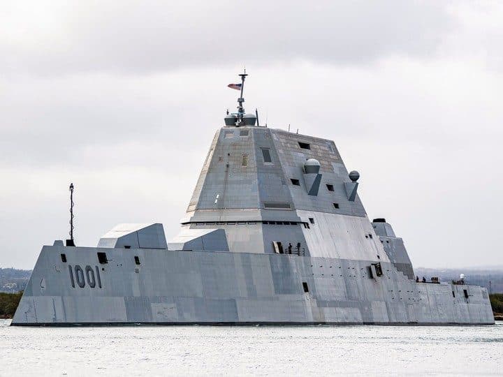 USS Zumwalt: El ambicioso destructor que redefine el poder naval de EE.UU.