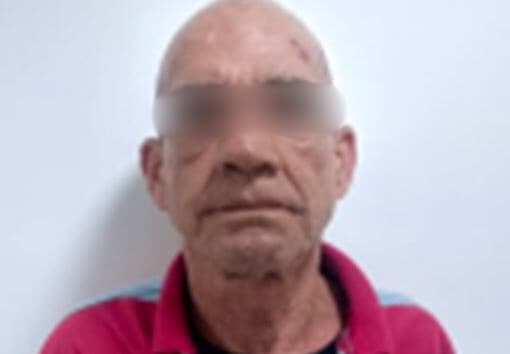 Anciano detenido por robo de celulares en Caracas: un reflejo de la crisis