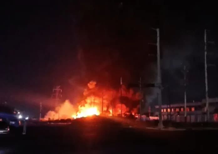 A Cabello no le gustó que Petro los dejara "en la calle" tras incendio en Primazol