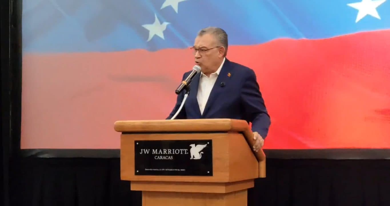 Enrique Márquez Rinde Homenaje a Alfredo Díaz en El Helicoide