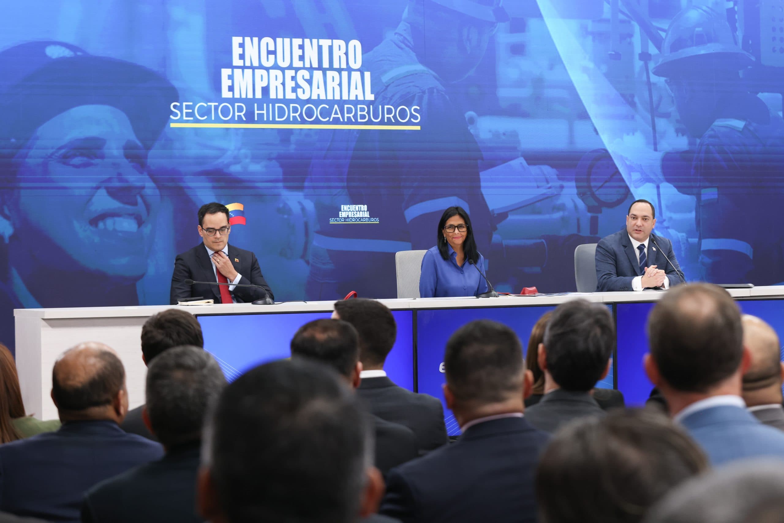 Delcy Rodríguez: Defendiendo el Desarrollo de Hidrocarburos Libre de Tutelaje