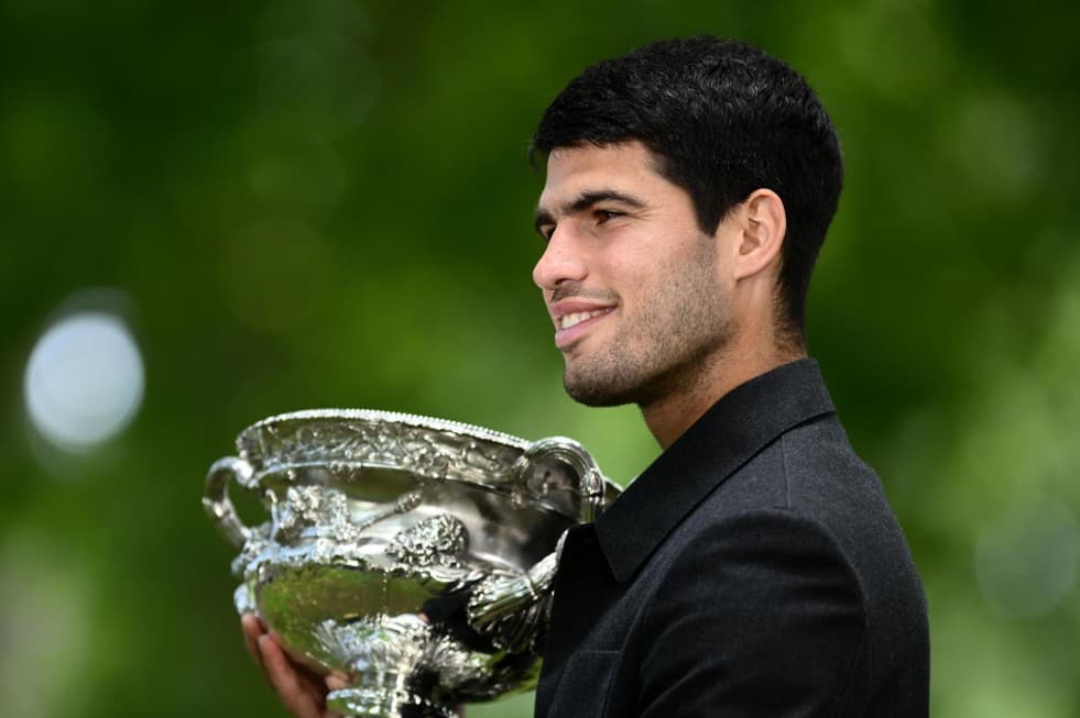Carlos Alcaraz Refuerza su Dominio en el Tenis Mundial; Djokovic Retrocede