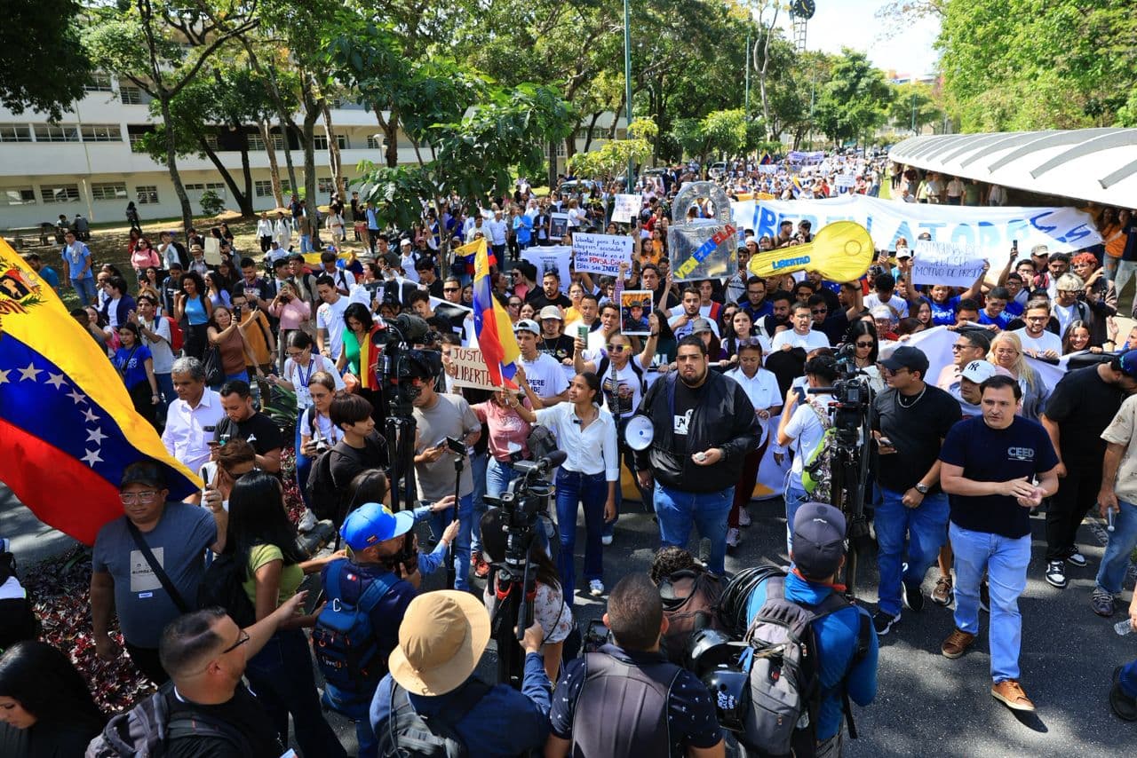 Estudiantes de la UCV exigen amnistía y reparación para presos políticos