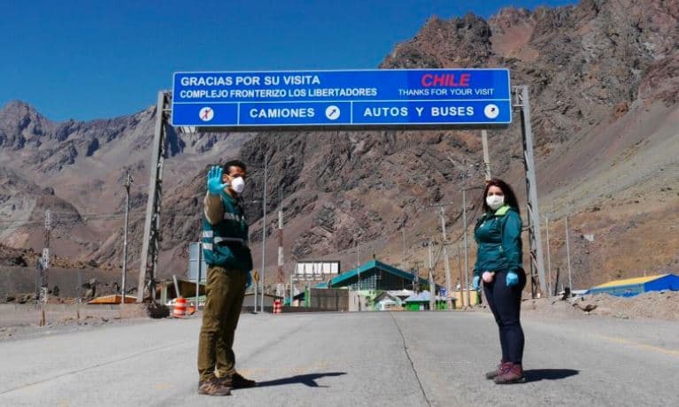 Chile Cierra Paso Fronterizo con Argentina por Riesgo de Dengue
