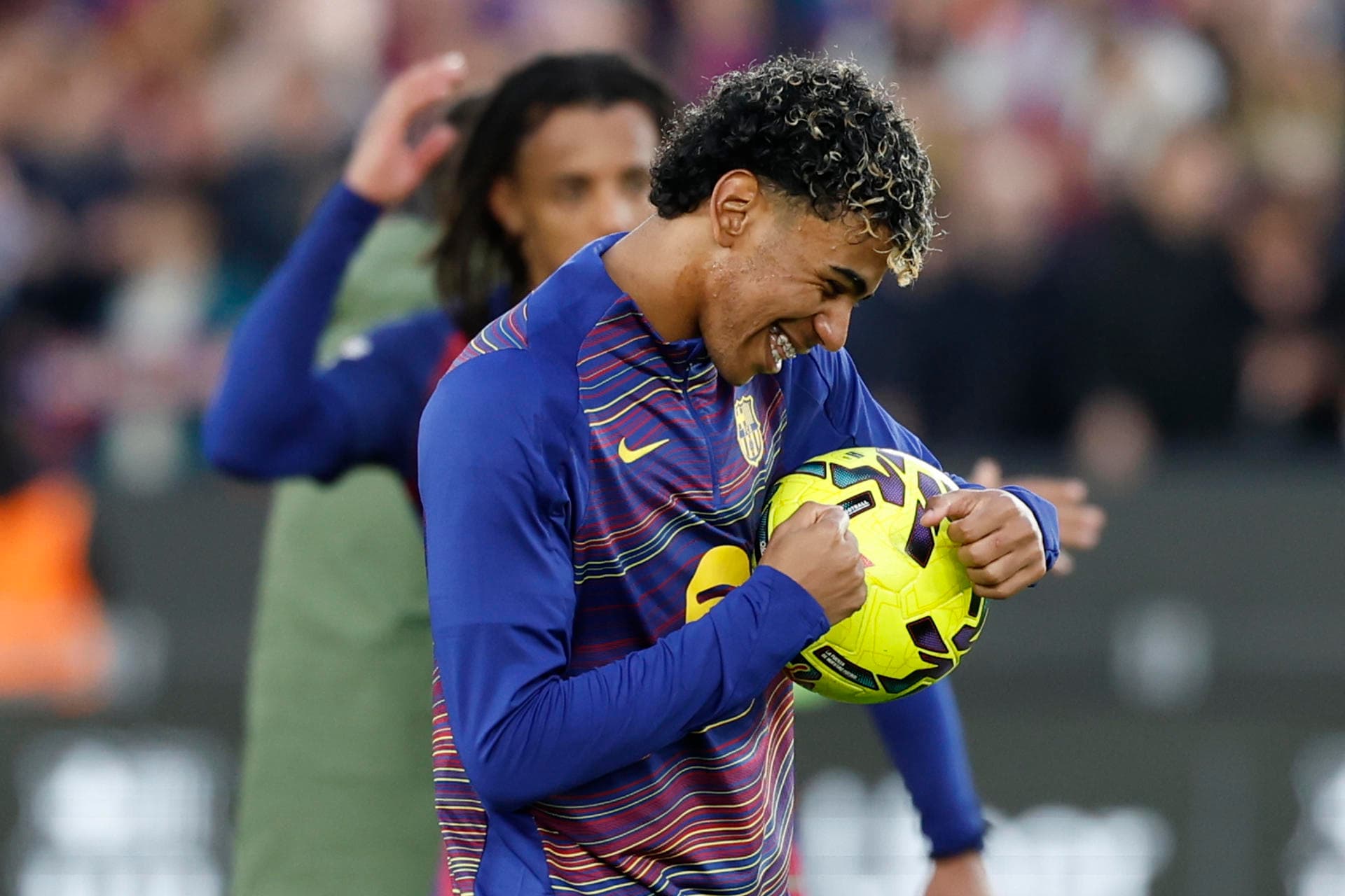 Lamine Yamal brilla con hat-trick en la victoria del Barcelona ante Villarreal