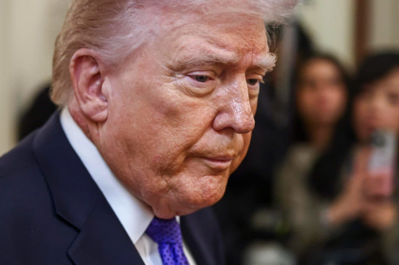 Trump critica a Pedro Sánchez por su relación con Irán y España