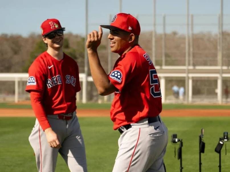 La fuerza venezolana en el béisbol: Medias Rojas se apuestan por criollos