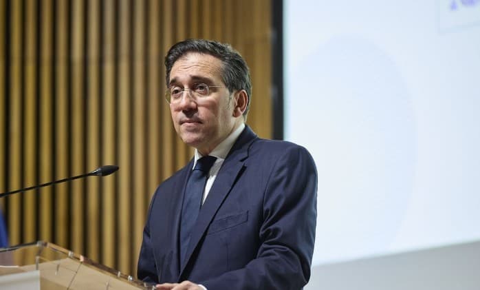 España rechaza convocar al embajador estadounidense tras amenazas de Trump