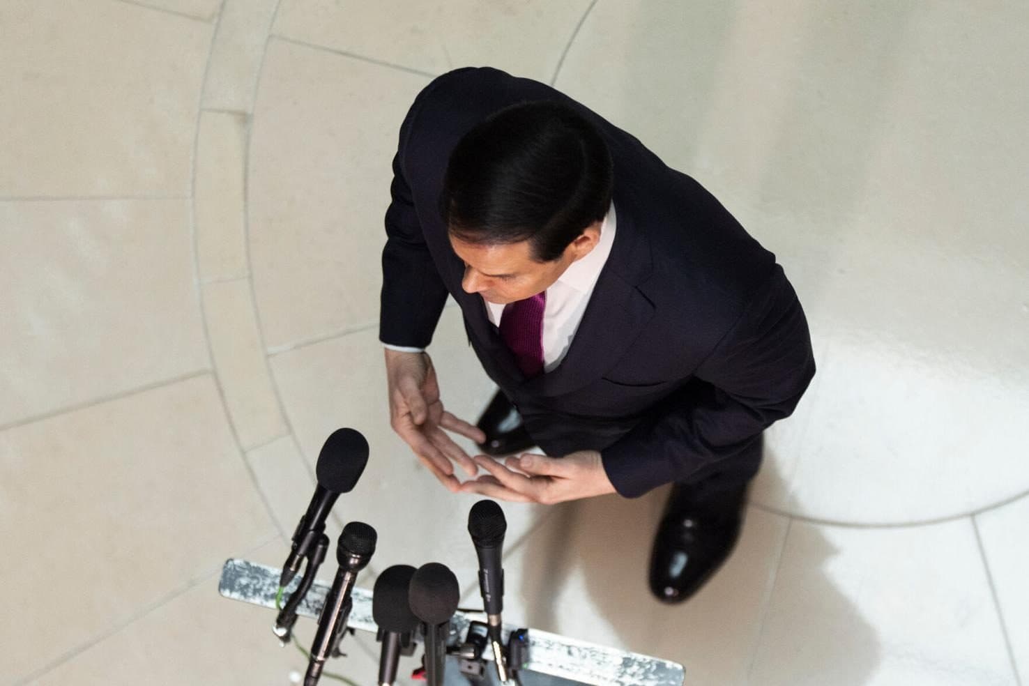 Marco Rubio Justifica la Operación Militar contra Irán y sus Implicaciones