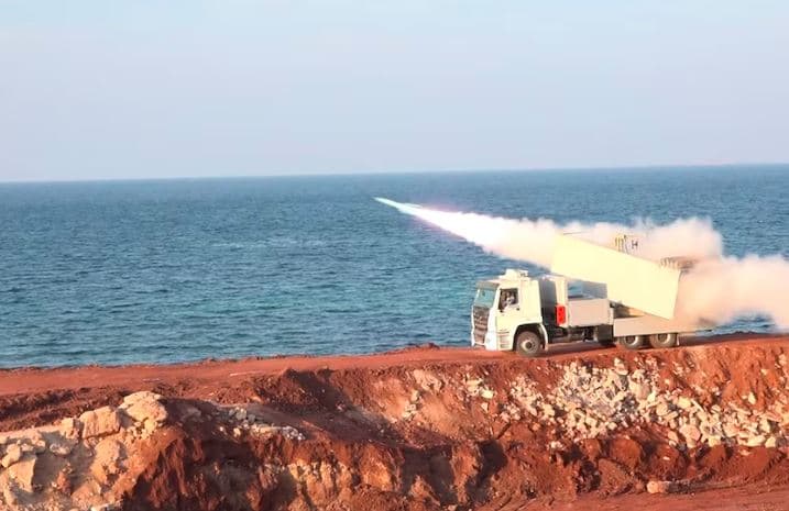 Irán afirma atacar destructor estadounidense sin evidencia visual