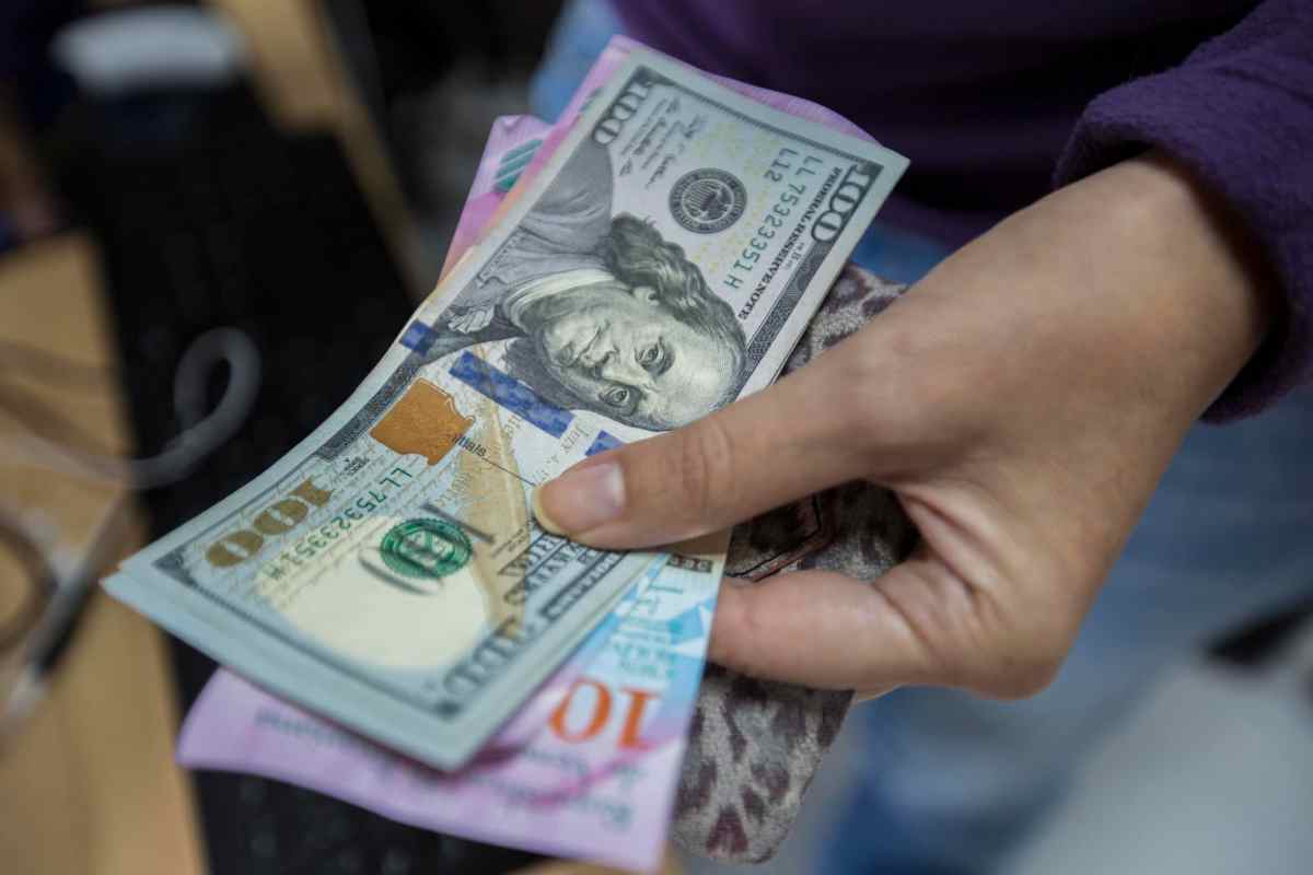 Dólar BCV Alcanza Récord Histórico mientras el Euro Sufre Retroceso
