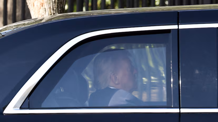 Trump Marca un Hito Histórico al Asistir a Audiencia del Supremo