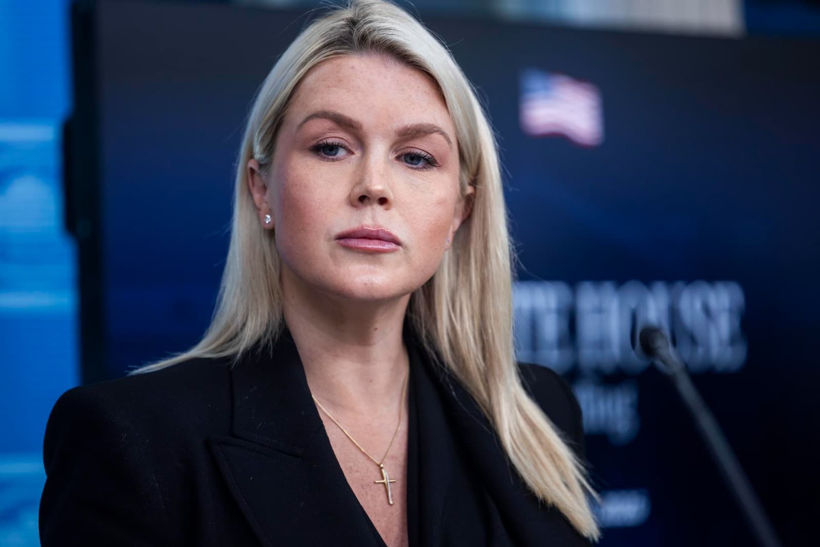 La Casa Blanca en la Mira: ¿Quién Sustituirá a Karoline Leavitt?