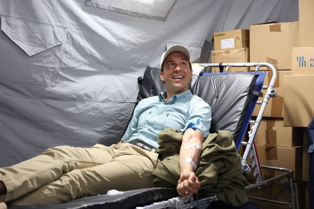 Subsecretario de Agricultura de EEUU realiza donación de sangre en Venezuela