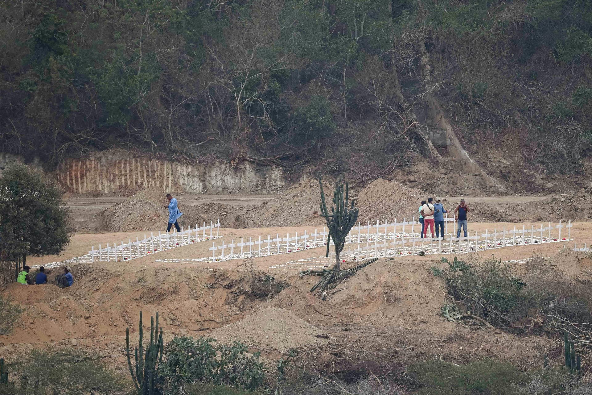 Más de 200 cuerpos de víctimas del terremoto en La Guaira sin reclamar