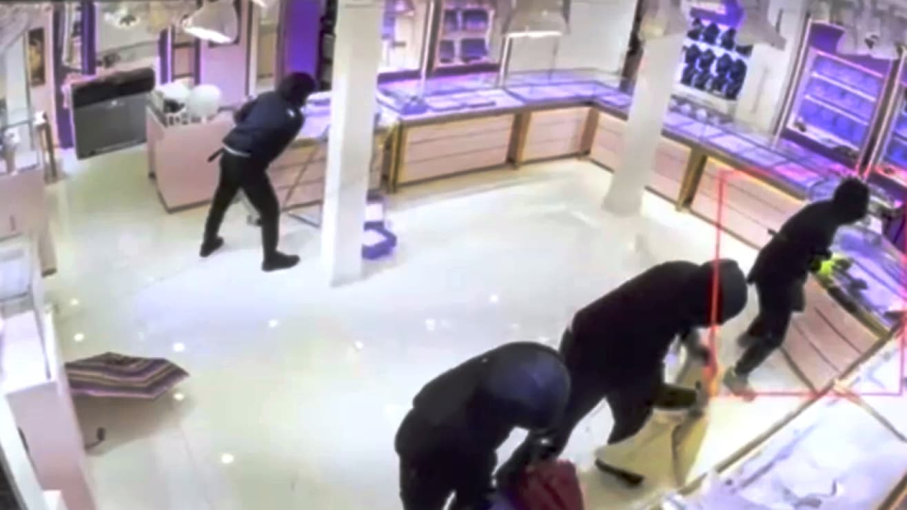 Impactante robo relámpago en joyería de Nueva Jersey: casi $1 millón en pérdidas