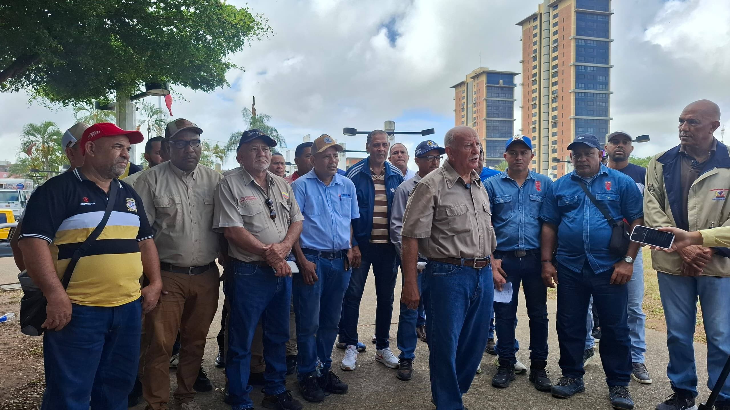 Rubén González asegura su liderazgo en Sintraferrominera y denuncia persecución