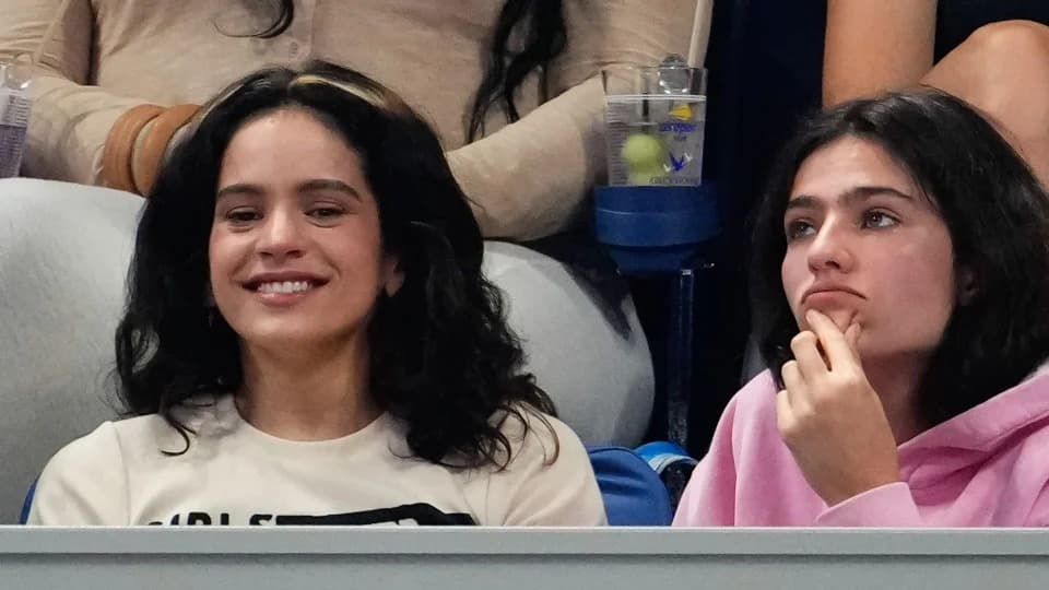 Rosalía y Loli Bahia comparten su primer beso en el US Open