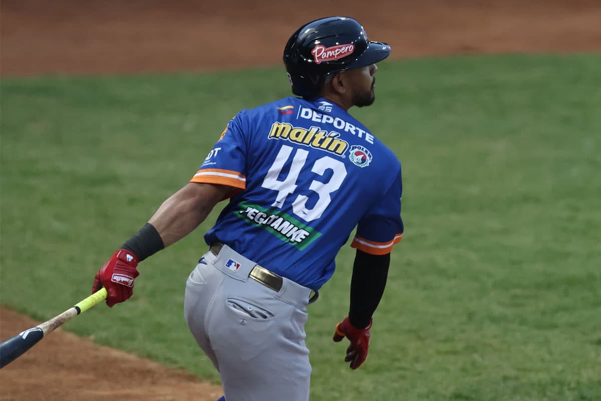 Tigres dejó tendidos a los Tiburones y sumó su tercera victoria al hilo