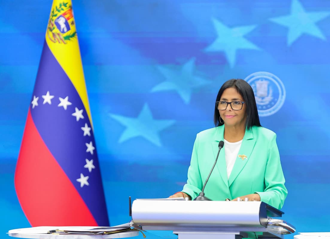 Aumento del ingreso mínimo en Venezuela: 240 dólares y pensiones a 70